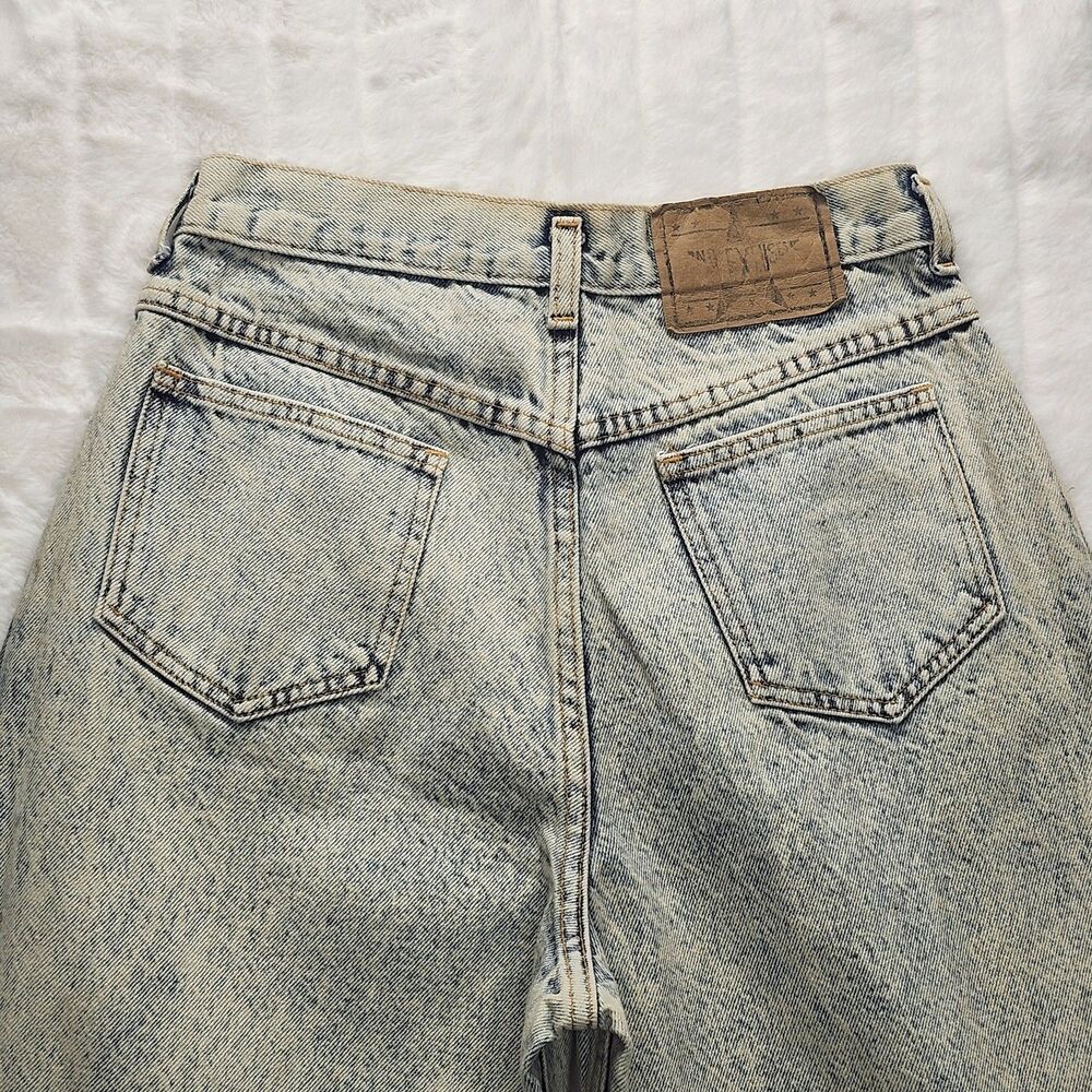 Vintage No Excess Women's Size 12 Acid Wash Pleated High Rise Mom Jeans 100%